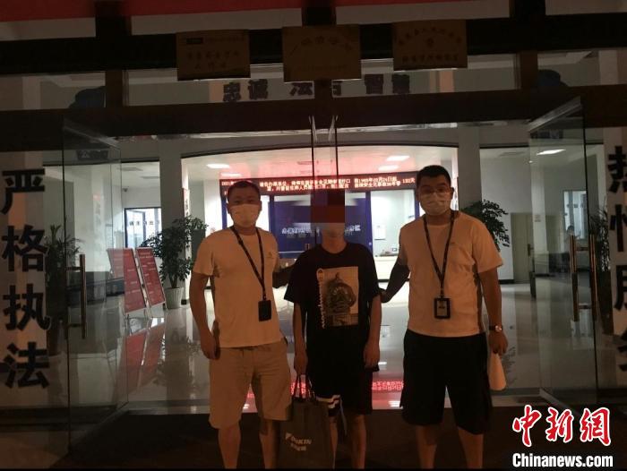 浙江警方破获一起传播淫秽物品牟利案